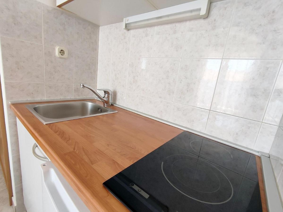 Apartments And Rooms Saric Jadrija Exterior foto